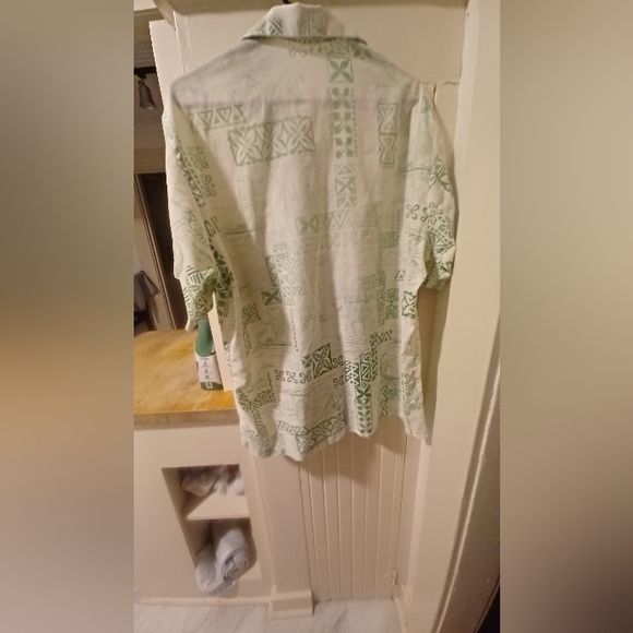 Vintage 1970s Hawaiian 🌺 made Aloha Shirt w/majestic Swan 🦢 in poppy orange - Picture 2 of 5